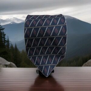 Calvin Klein 100% Silk Men's‎ Neck Tie USA Made Geometric Diamond Pattern